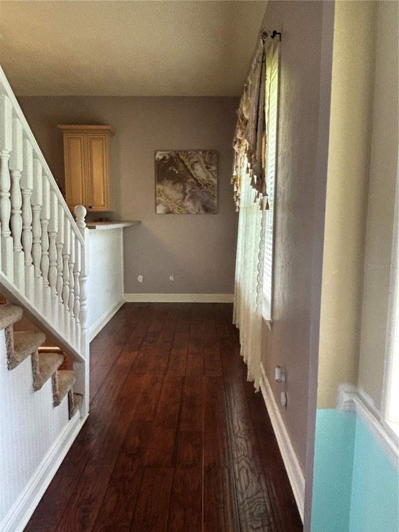 5 bedroom Single Family Residence at 525 SE 61st Court, Peppertree Village, Ocala — photo 3