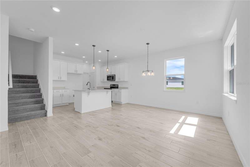 4 bedroom Single Family Residence at 1666 Meadowgrove Avenue, Pine Grove Reserve, St Cloud — photo 2