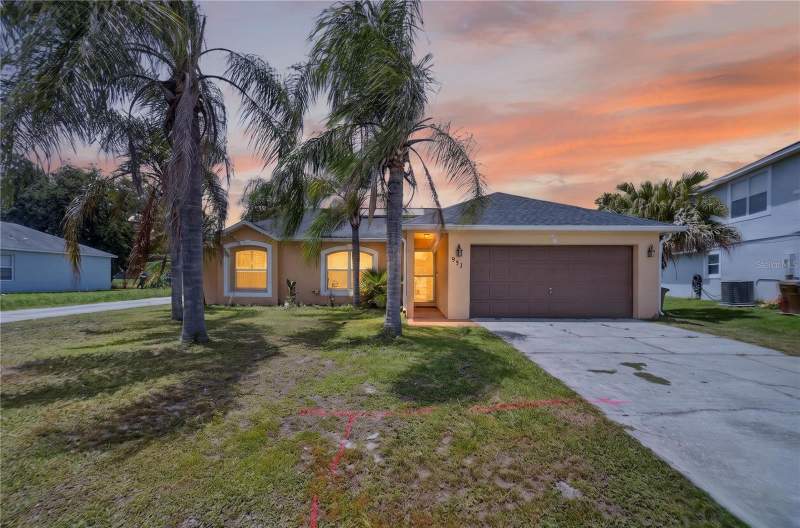 4 bedroom Single Family Residence at 953 Gascony Court, Poinciana Village 5 Nbhd 1, Kissimmee — photo 2