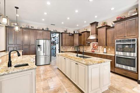 408 Hawk Talon Drive, Lithia FL - photo 12 of 59