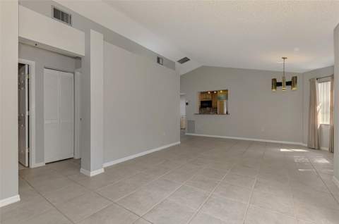 4438 Long Common Lane #52, Sarasota FL - photo 11 of 33