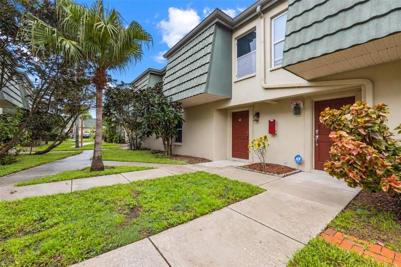 3 bedroom Townhouse at 1799 N Highland Avenue #44, Fountain Square Condo, Clearwater — photo 4