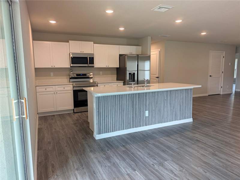 4 bedroom Single Family Residence at 2944 Belleville Terrace, Port Charlotte Sub 19, North Port — photo 4