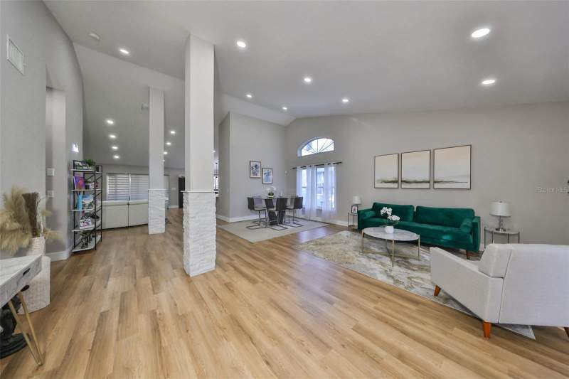 3 bedroom Single Family Residence at 9309 Hampshire Park Drive, Hunters Green Prcl 18A Phas, Tampa — photo 4
