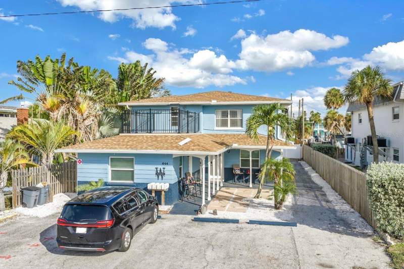 6 bedroom Single Family Residence at 644 72nd Avenue, St Petersburg Beach Replat, St Pete Beach — photo 2