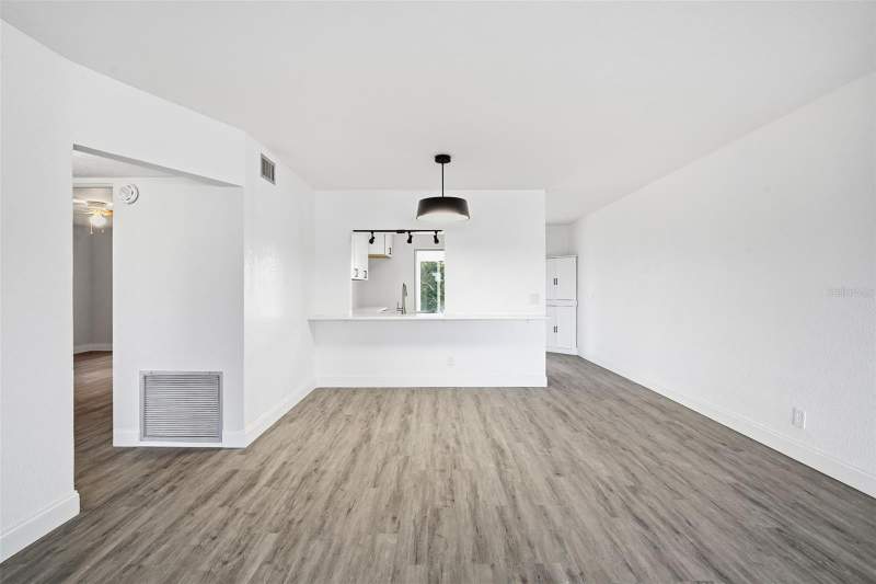 2 bedroom Condominium at 2431 Canadian Way #47, On Top Of The World, Clearwater — photo 5