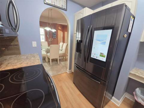 450 Date Palm Court, St Petersburg FL - photo 13 of 40