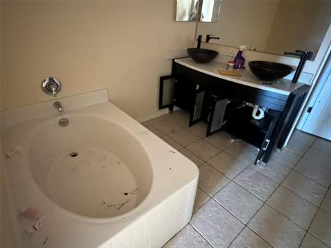 5018 Strada Drive, Winter Haven FL - photo 13 of 23