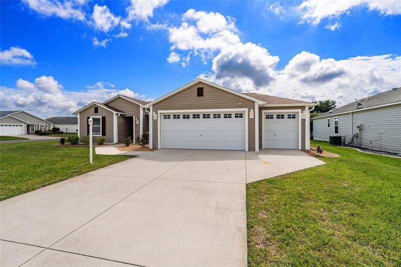 3 bedroom Single Family Residence at 2446 Hopespring Loop, The Villages, The Villages — photo 4