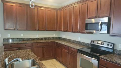 1443 Hillview Lane, Tarpon Springs FL - photo 6 of 6