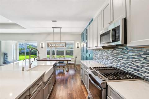 3326 Acacia Bay Avenue, Wesley Chapel FL - photo 10 of 52