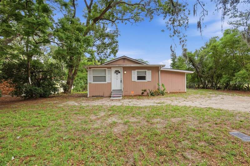 1510 E NAVAJO AVENUE home for sale in Tampa Overlook
