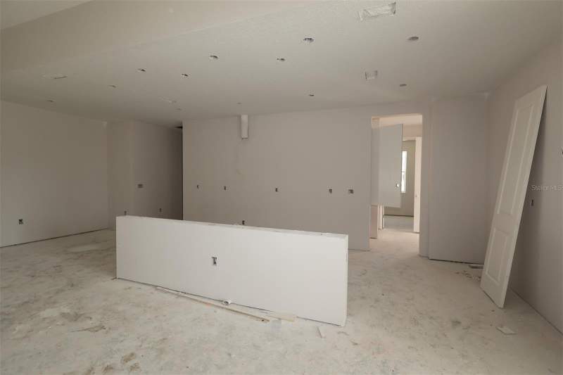 4 bedroom Single Family Residence at 3325 Forest Packs Loop, Willow Run, Apopka — photo 4