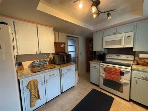 7301 San Carlos Drive, Port Richey FL - photo 16 of 36