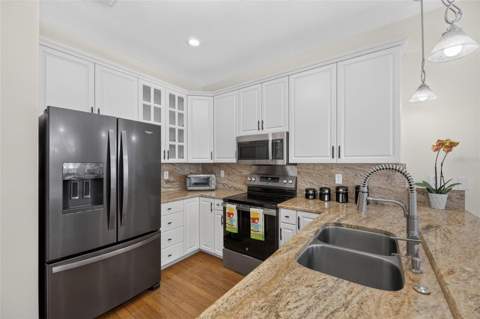 830 Golf Island Drive, Apollo Beach FL - photo 17 of 97