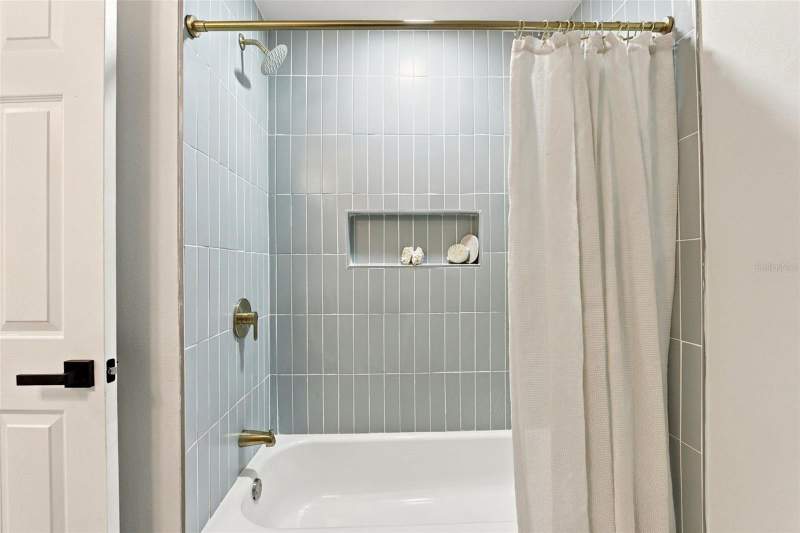 3 bedroom Single Family Residence at 11515 Imperial Grove Drive, Imperial Groves, Largo — photo 5