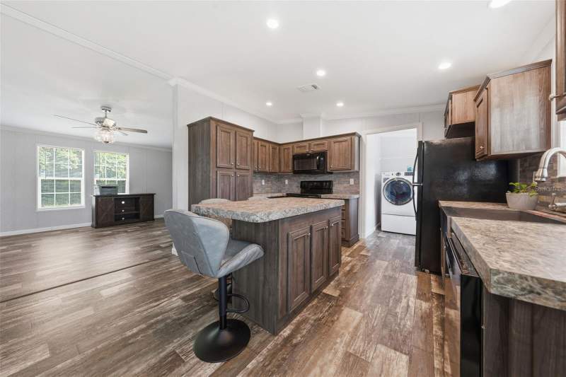 4 bedroom Manufactured Home at 6161 SE 145th Street, Belleview Hills Estate, Summerfield — photo 5