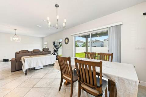 4366 Silver Creek Street, Kissimmee FL - photo 8 of 29