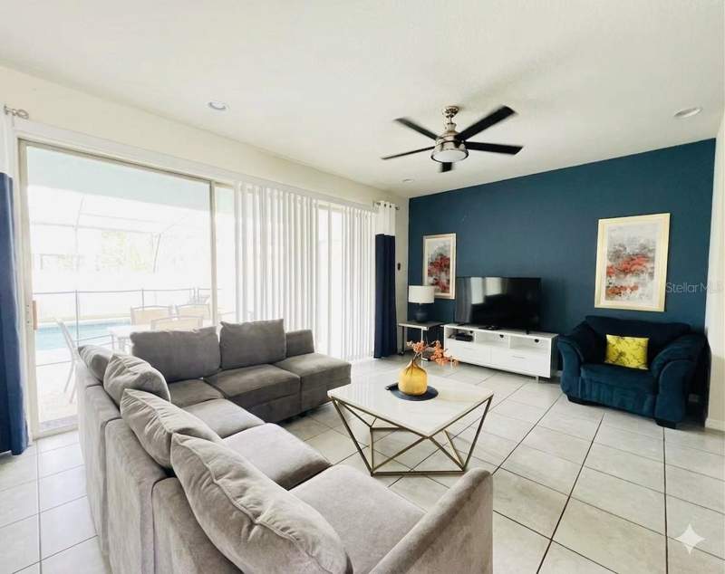 5 bedroom Townhouse at 8932 Sydney Avenue, Windsor At Westside; Windsor/Westside, Kissimmee — photo 4