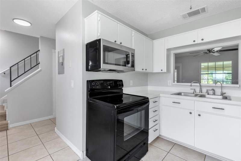 2 bedroom Townhouse at 2037 Waterleaf Street, Whisper Lakes, Orlando — photo 4