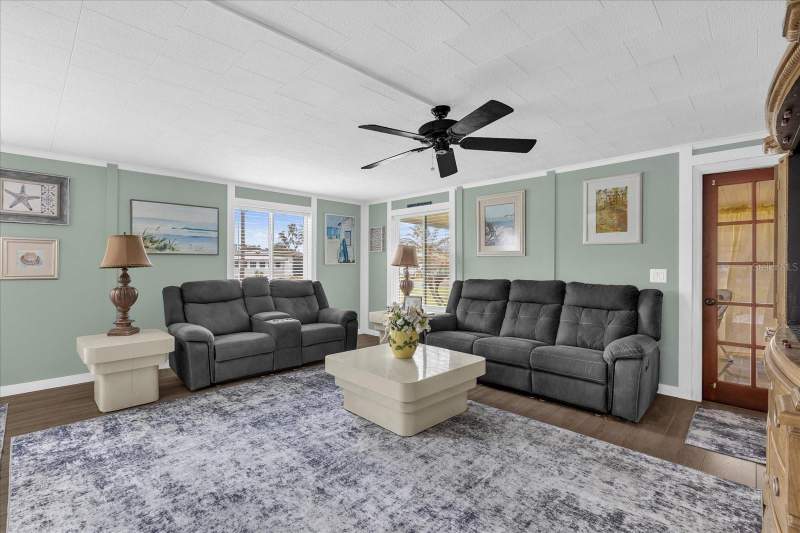 2 bedroom Mobile Home at 518 Palo Verde Dr, Hawthorne At Leesburg A Coop, Leesburg — photo 2
