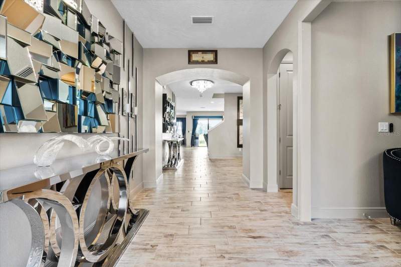 6 bedroom Single Family Residence at 12854 Boggy Creek Drive, Triple Crk Village M-2, Riverview — photo 4
