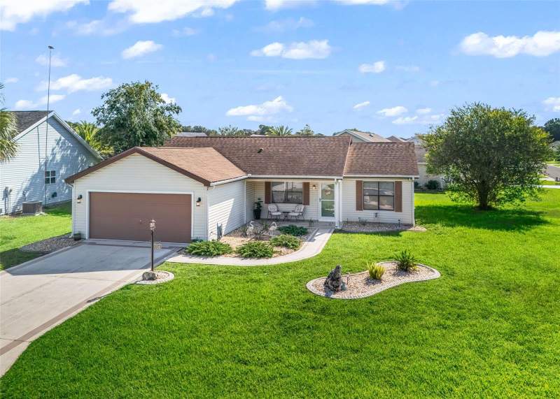 2 bedroom Single Family Residence at 1056 Soledad Way, The Villages, The Villages — photo 4