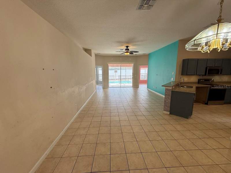 4 bedroom Single Family Residence at 3045 Merlot Way, Mission Park Ph II Sub, Clermont — photo 3