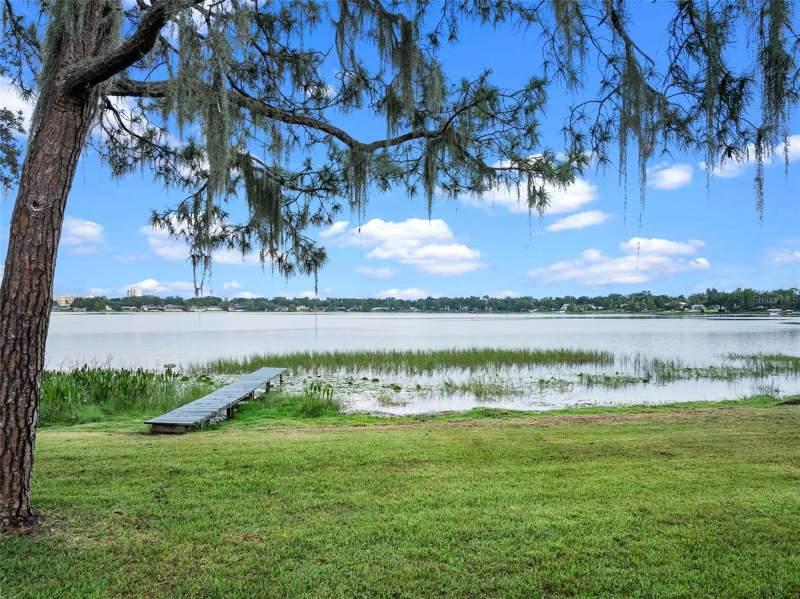 3 bedroom Single Family Residence at 1540 N Lake Mirror Drive, Mirro Mac, Winter Haven — photo 4