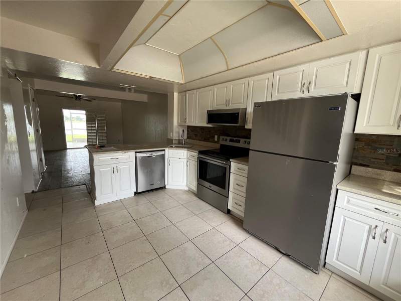 2 bedroom Townhouse at 26330 Rampart Boulevard #703 C, Lake Rio Twnhms, Punta Gorda — photo 3
