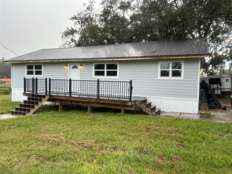 2 bedroom Farm at 10661 W Highway 40, Ocala, Ocala — photo 3