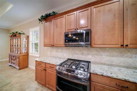 921 Riverscape Street, Bradenton FL - photo 12 of 89