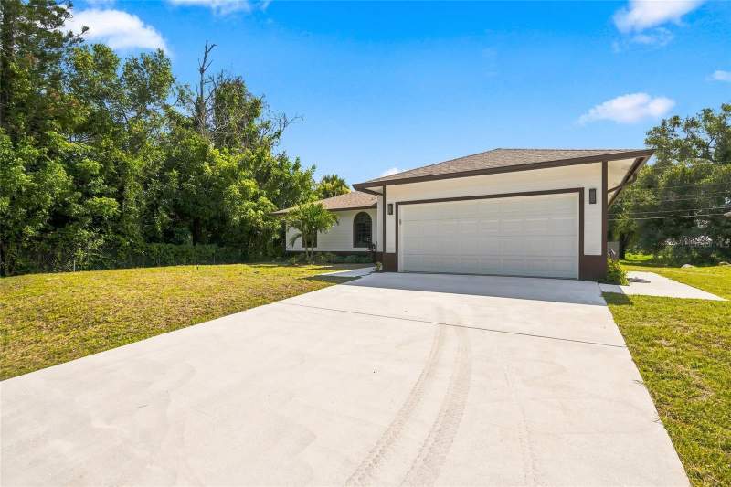 4 bedroom Single Family Residence at 2356 30th Avenue, Lakewood Terrace, Vero Beach — photo 3