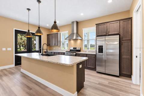 2540 NE 77th Road, Wildwood FL - photo 10 of 54