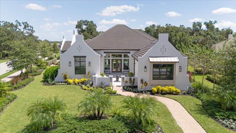 8877 COLONELS COURT home for sale in Founders Club Homes for Sale: Median $2.15M
