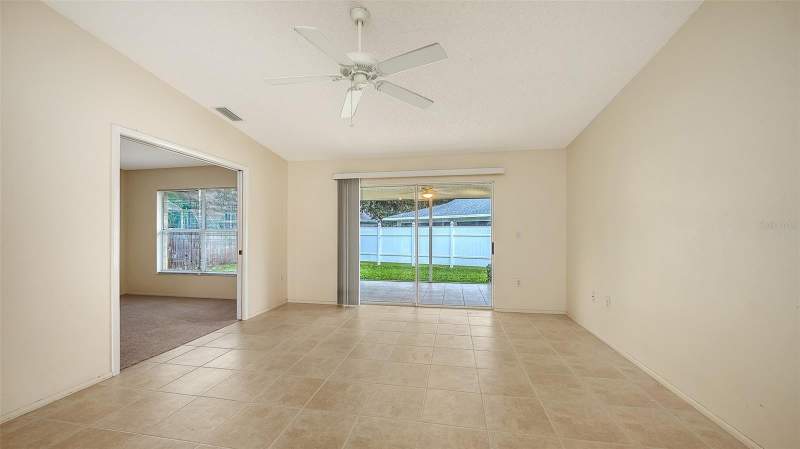 3 bedroom Single Family Residence at 6822 Tema Lane, Lake Sarasota, Sarasota — photo 5