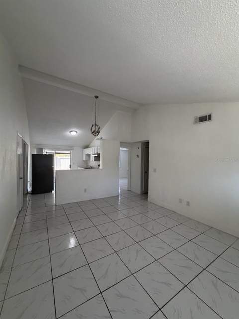 10205 Bellhurst Court, Tampa FL - photo 15 of 19