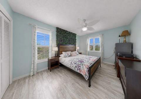 2027 New Bedford Drive, Sun City Center FL - photo 13 of 51