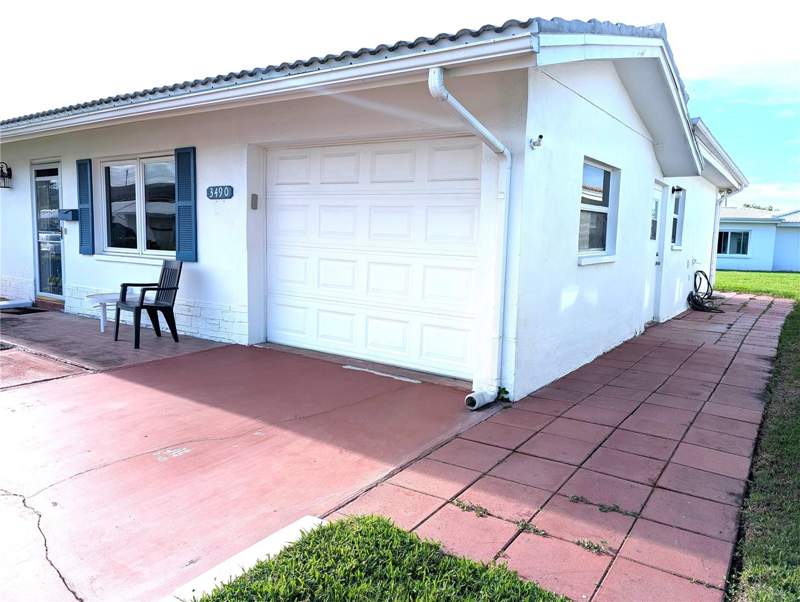 2 bedroom Single Family Residence at 3490 101st Terrace, Mainlands Of Tamarac By The Gulf Unit 4 Condo, Pinellas Park — photo 4