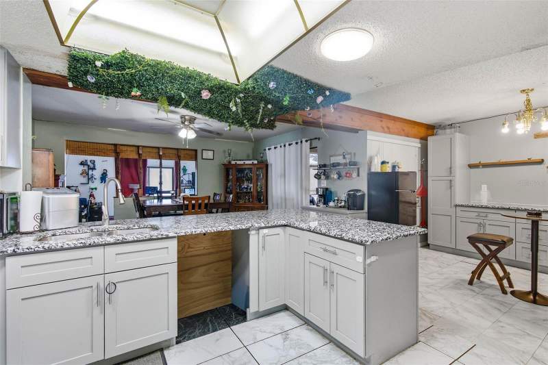 2 bedroom Single Family Residence at 2262 Ancho Avenue, Spring Hill, Spring Hill — photo 5