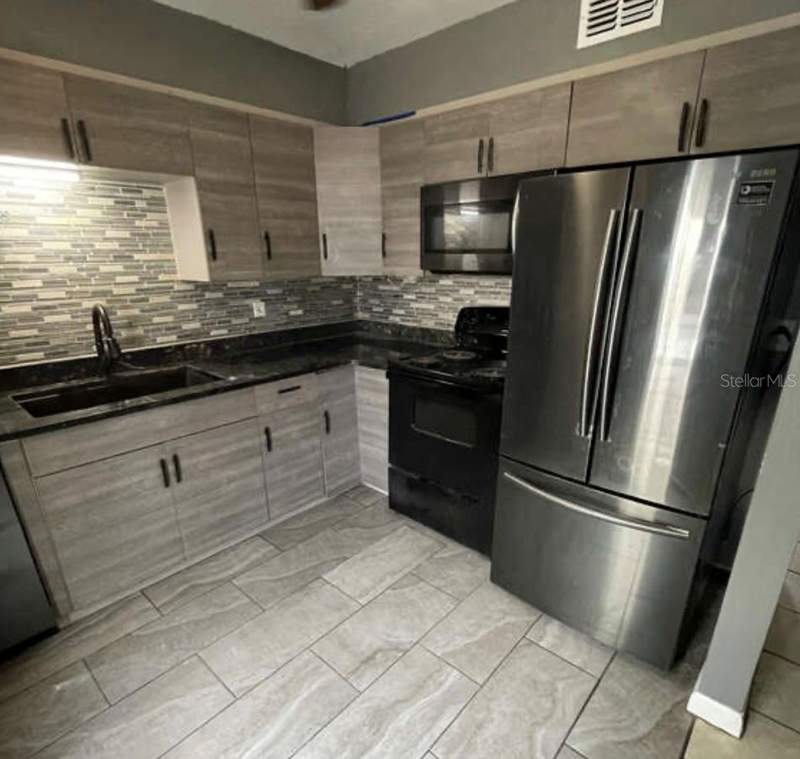 2 bedroom Townhouse at 237 Debora Court, Altamonte Heights, Altamonte Springs — photo 4
