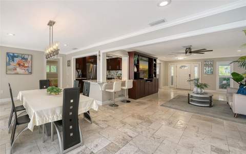 121 Holly Avenue, Sarasota FL - photo 16 of 41