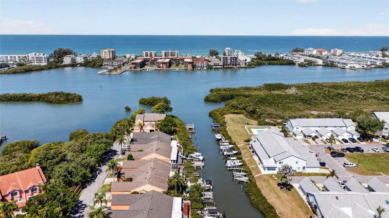 14617 LORIDAWN DRIVE #8 home for sale in Tara Cay Sound