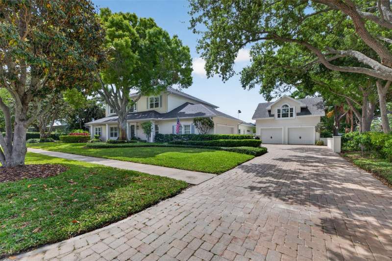 6 bedroom Single Family Residence at 445 Park Avenue, Belleair Estates, Belleair — photo 2