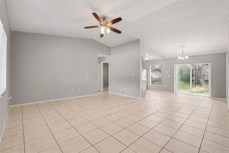 3 bedroom Single Family Residence at 13904 Fullerton Drive, Carrollwood Meadows Un Xi, Tampa — photo 4