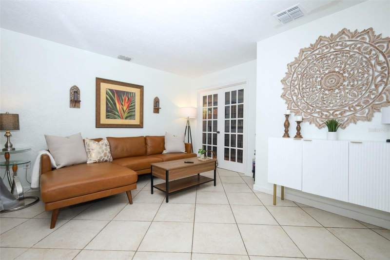3 bedroom Single Family Residence at 410 E CRYSTAL LAKE STREET, DELANEY HIGHLANDS, ORLANDO — photo 4