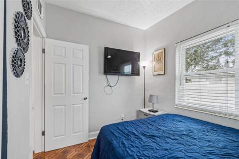 4479 Porpoise Drive, St Petersburg FL - photo 22 of 58