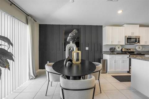 15415 Miller Creek Drive, Sun City Center FL - photo 16 of 42