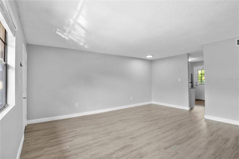 2 bedroom Condominium at 205 Poinsettia Pine Court #201, Renaissance Villas Condo, Tampa — photo 4
