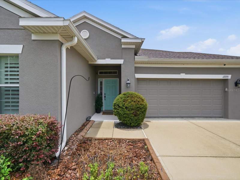 4 bedroom Single Family Residence at 17735 Bright Wheat Drive, Enclave At Channing Park, Lithia — photo 5